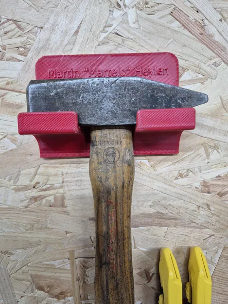 Giá treo búa gắn tường (Hammer holder wall mount) - Image 1