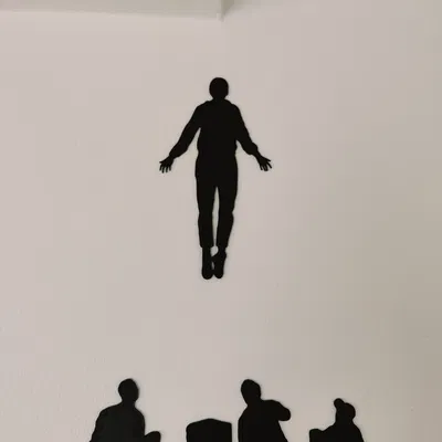 Stranger Things chạy lên ngọn đồi (Running Up That Hill) – silhouette nhân vật