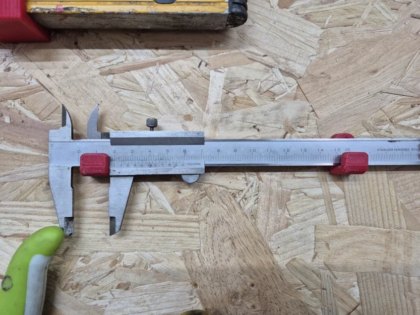 Giá treo thước kẹp (caliper) gắn tường - Image 1