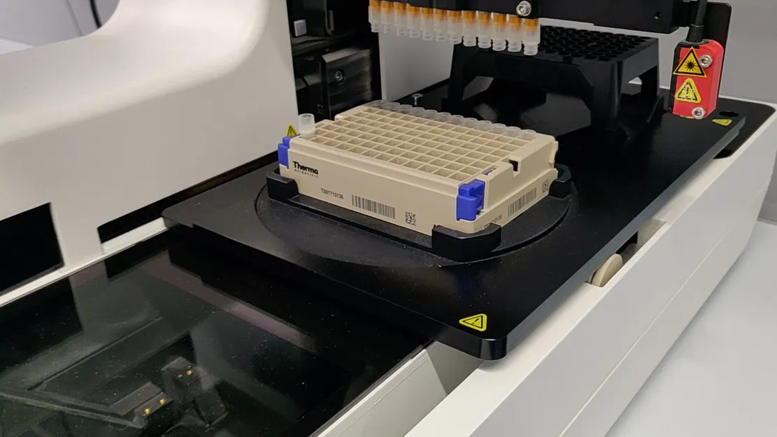 Adapter Matrix 0.5mL cho LabElite Decapper - Image 2