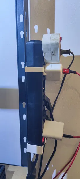 Giá đỡ ổ cắm điện (Power Strip) cho kệ kim loại - Image 1