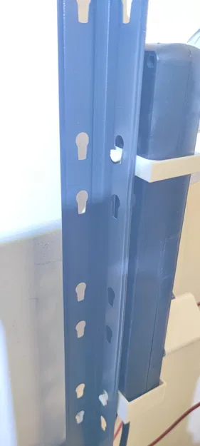 Giá đỡ ổ cắm điện (Power Strip) cho kệ kim loại - Image 3