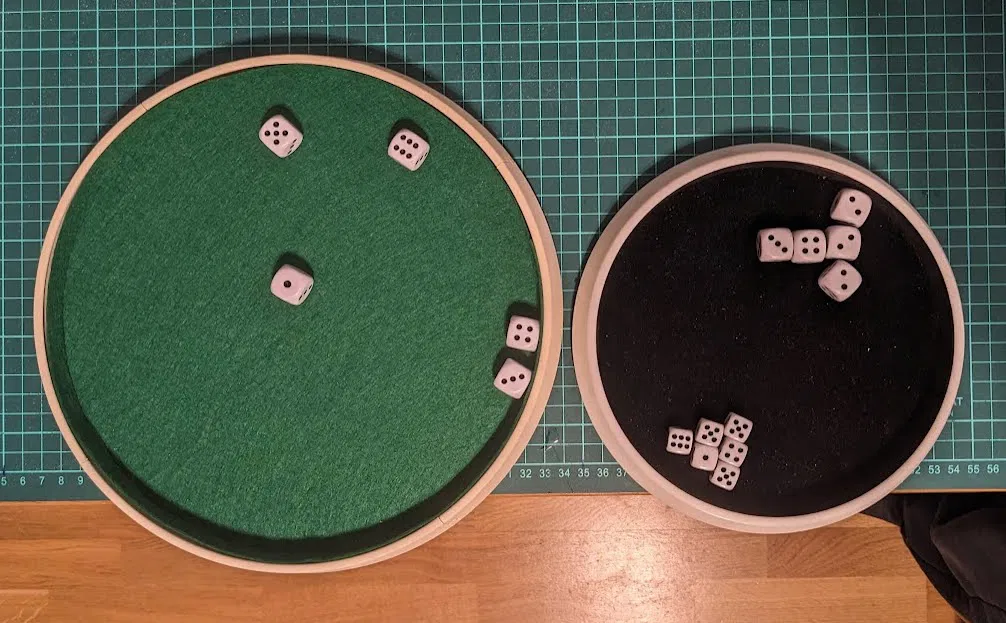 Dice board (Bàn xúc xắc) - Image 1
