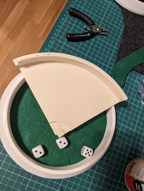 Dice board (Bàn xúc xắc) - Image 2