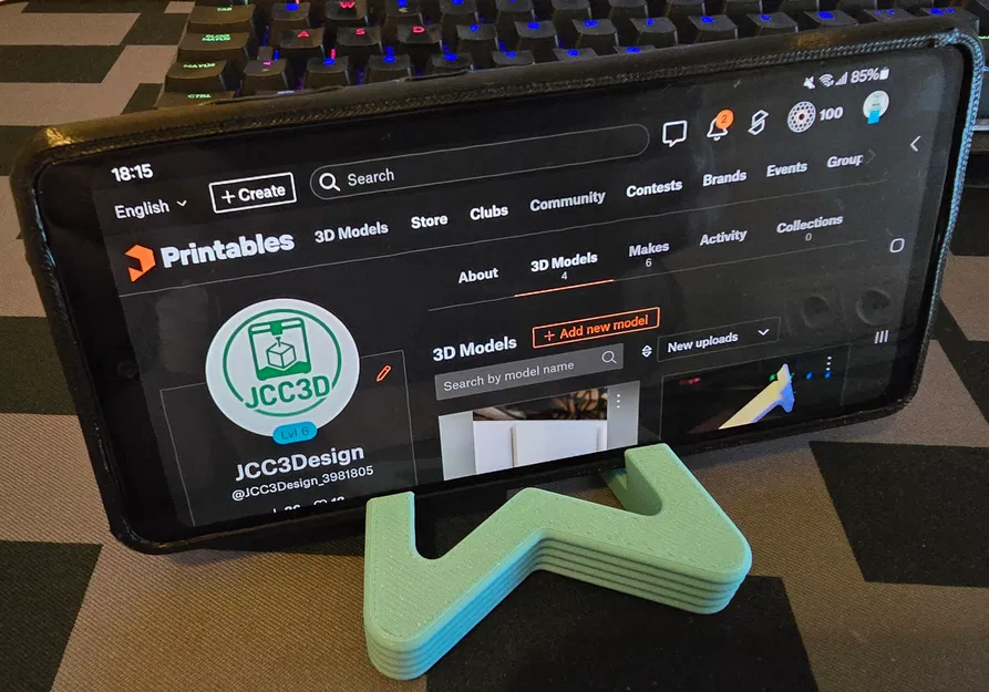 Kệ đỡ điện thoại (Smartphone stand) để bàn dễ in - Image 1