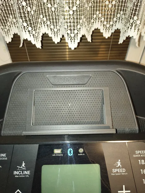 Giá đỡ laptop cho Domyos T900 - Image 1