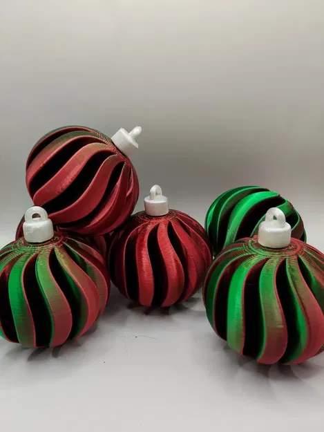 Quả châu Giáng Sinh (Christmas bauble) xoắn ốc - Image 1