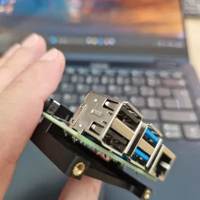 Giá đỡ rack cho Raspberry Pi 4/5