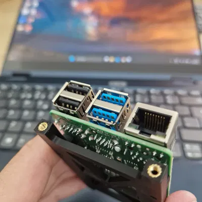 Giá đỡ rack cho Raspberry Pi 4/5