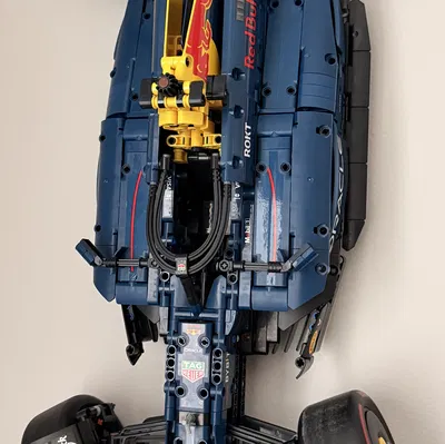 Giá treo tường cho mô hình xe đua F1 LEGO Technic (bản dài 25")