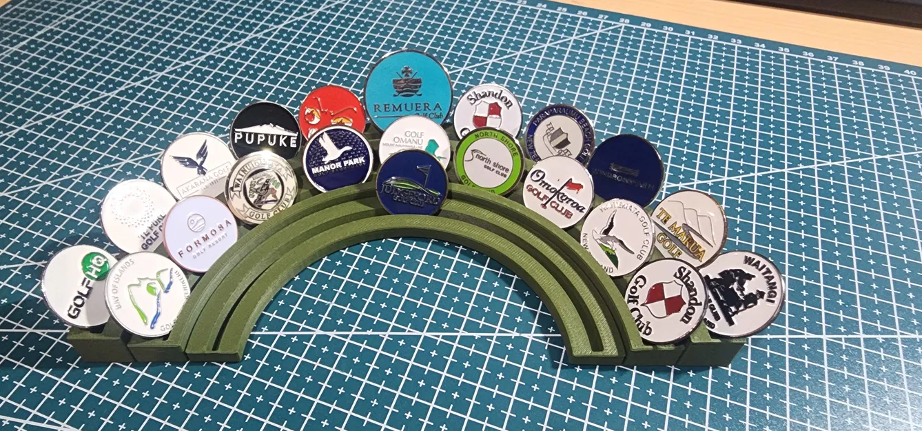 Kệ trưng bày Golf Marker (Golf Marker Display Stand) - Image 1