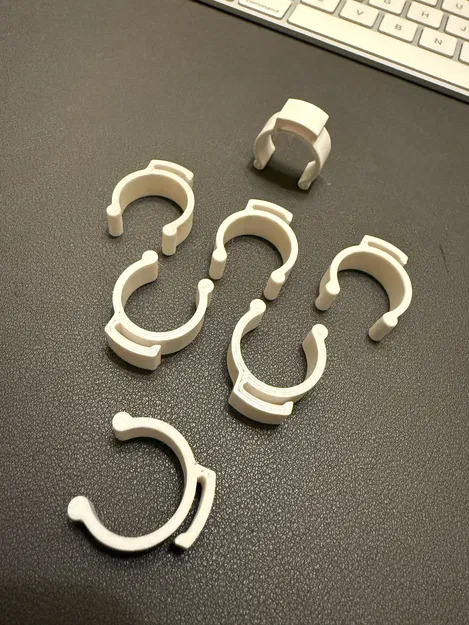 Kẹp gắn đèn Govee Christmas Cone Tree Lights (Clip) - Image 1