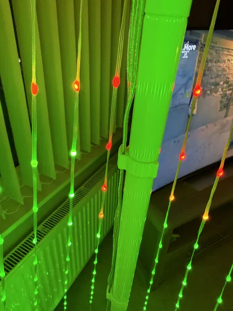 Kẹp gắn đèn Govee Christmas Cone Tree Lights (Clip) - Image 2