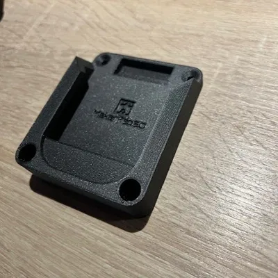 Giá treo pin Makita 1, 2 và 3 ngăn (sectioned)