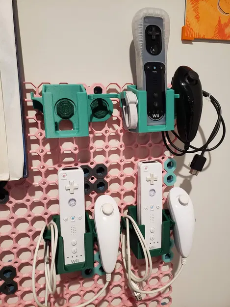 Remix giá treo Wii Remote + Nunchuck cho Multiboard - Image 1