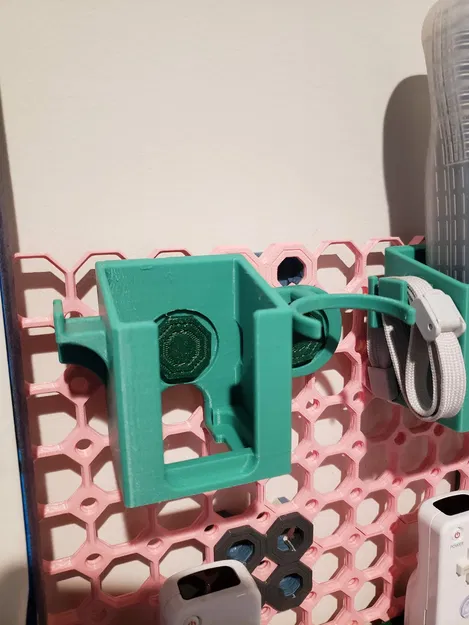 Remix giá treo Wii Remote + Nunchuck cho Multiboard - Image 2