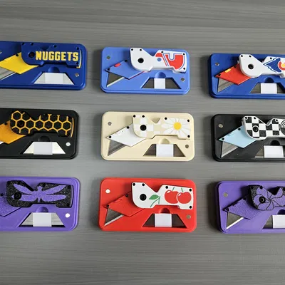 Dao gấp (Folding Knife) dùng lưỡi dao cạo thay thế