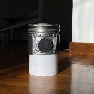 pistonLamp – Đèn lấy cảm hứng từ piston động cơ ô tô