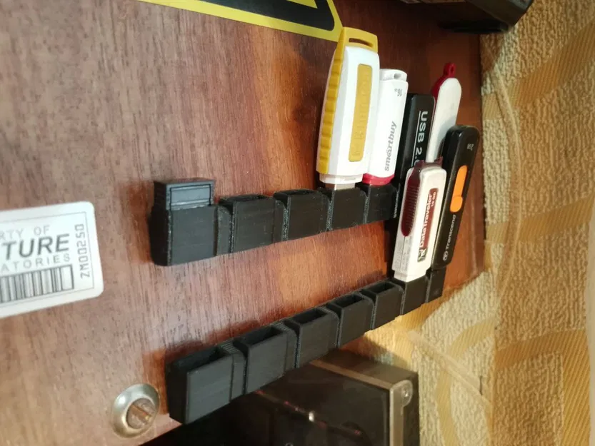 Giá Treo USB Stick Dán Tường - Image 5