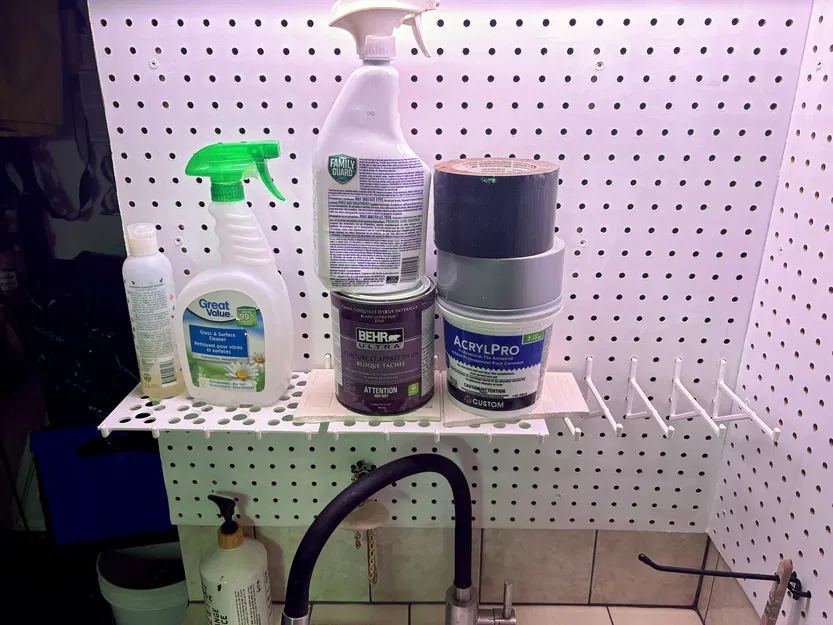 Holey Shelf: Bracket đỡ + kệ gắn pegboard (Holey Shelf support bracket + shelves) - Image 1