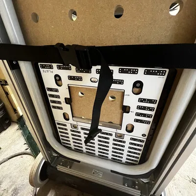 Chốt/peg treo tường Shaper Plate dùng cho Shaper Origin