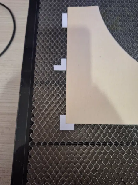 Chốt Góc Tổ Ong Giường Laser cho Lasercut (Laser Bed Honeycomb Corner Pins) - Image 2