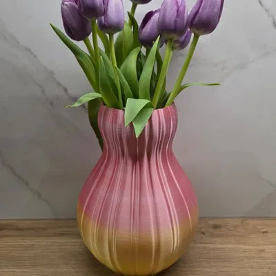 Bình hoa (Flower vase) lượn sóng thanh lịch