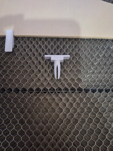 Chốt ghim tổ ong cho bàn laser (Honeycomb Pins) cho lasercut - Image 3