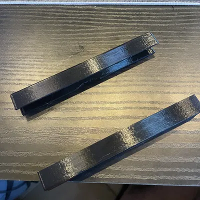 Ngàm MagSafe gắn dưới bàn kiểu tàng hình – iPhone 12 Mini