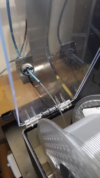 Creality Dry Box 2.0 Bowden Tube Strain Relief v2 (PC4-M10) - Image 5