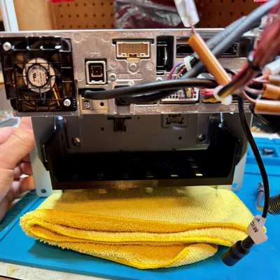 Bệ gắn Alpine X409-WRA-JK cho Jeep Wrangler JK