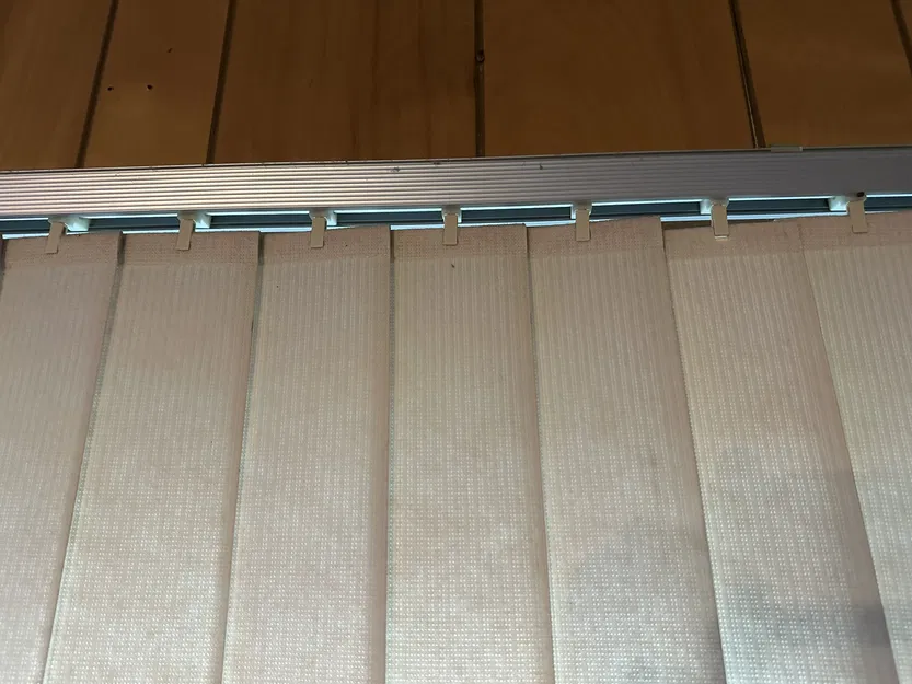 Insert Treo Rèm Lá Dọc (Vertical Blind Hanging Insert) - Image 2