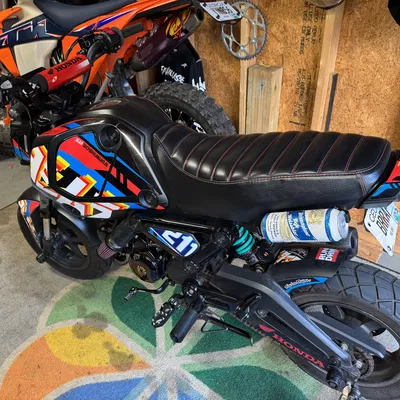 Kẹp giữ lon cho Honda Grom