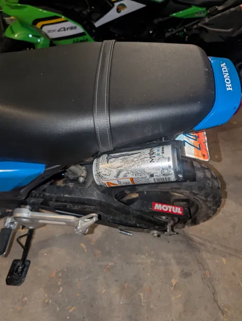 Kẹp lon 16oz (Monster Energy) cho Honda Grom - Image 1