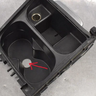 Nắp che khay để ly Volvo V70 (Cupholder Cover)