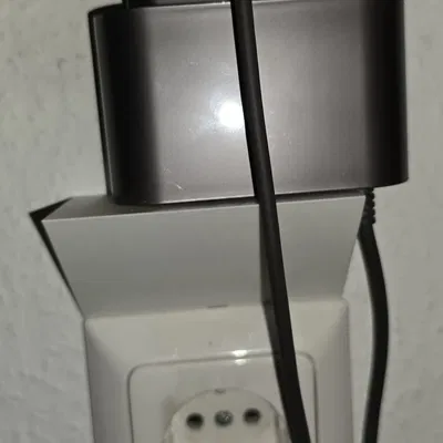 Kệ đặt đồ phía trên ổ cắm (Ablage über Steckdose)