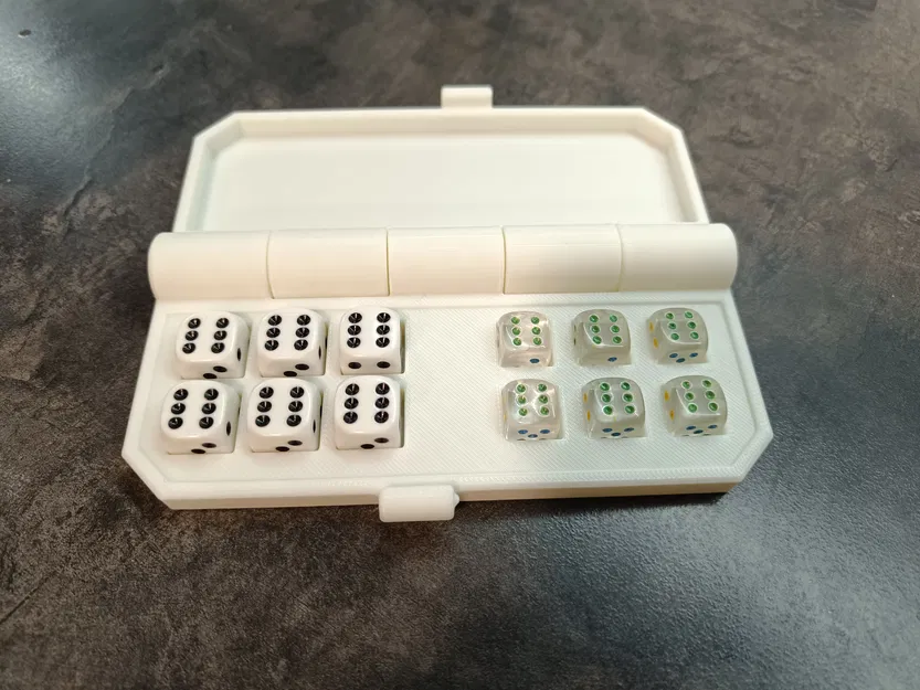 Hộp đựng xúc xắc mở được (Dice case openable) - Image 1