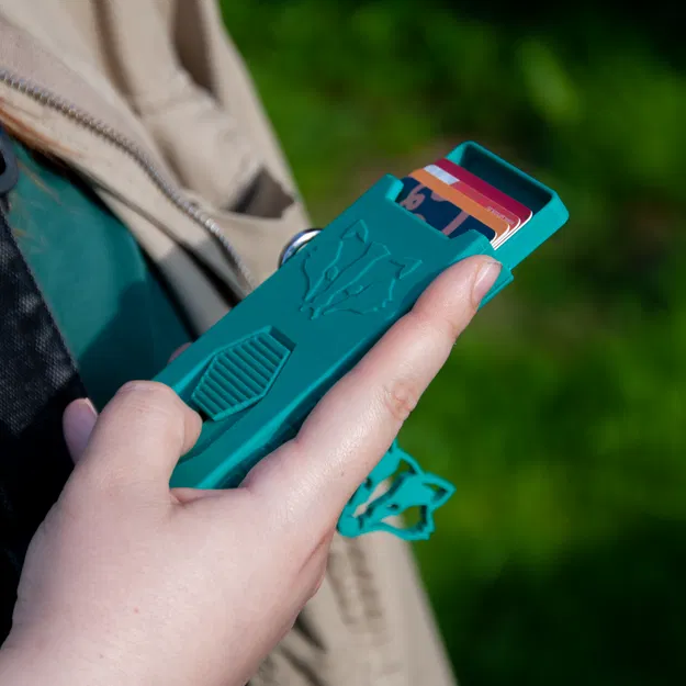 Mechanical Card & Coin Holder – Hộp đựng thẻ cơ khí kèm ngăn đựng xu - Image 2