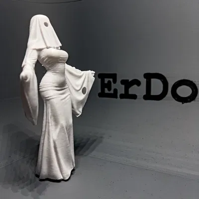 Ghost Girl – Cô Gái Ma Tối Giản