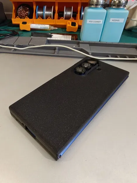 Ốp lưng Samsung Galaxy Z Fold 7 - tương thích MagSafe - Image 1