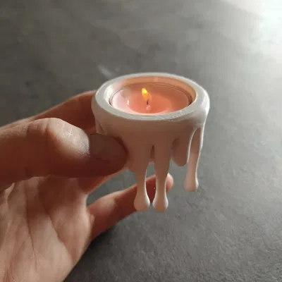 Giá Đỡ Nến Vô Hình (Invisible Candle Holder)
