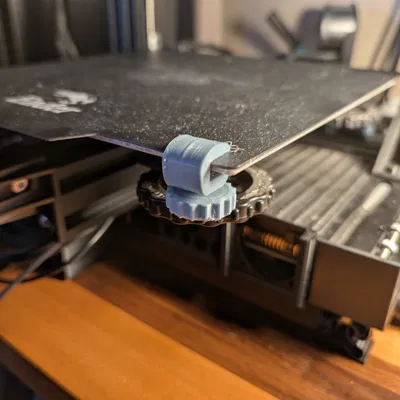 Kẹp (Clamp) giữ Build Plate vào Bed