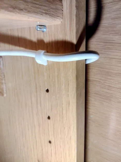 MöbelKabelschelle - Kẹp cố định dây cáp cho lỗ chốt 5mm - Image 5