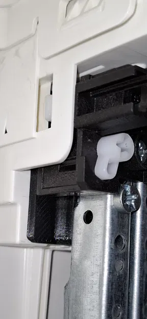 Spacer Hager UWxxU cho tủ ZB (UW71U / UW51U / v.v.) - Image 1