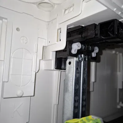 Spacer Hager UWxxU cho tủ ZB (UW71U / UW51U / v.v.)