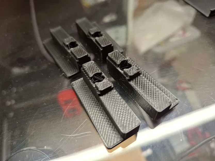 Spacer Hager UWxxU cho tủ ZB (UW71U / UW51U / v.v.) - Image 4