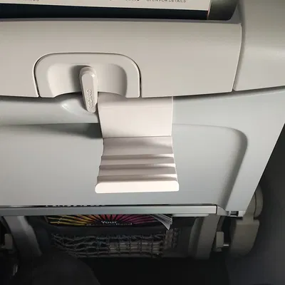 Giá đỡ điện thoại kẹp ghế máy bay (2 mảnh) | Phone holder cradle for airline seat