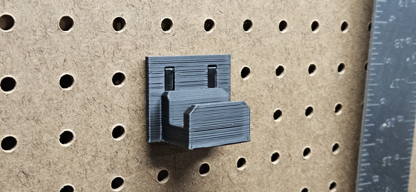 Móc treo thước ê-ke speed square cho pegboard - Image 2