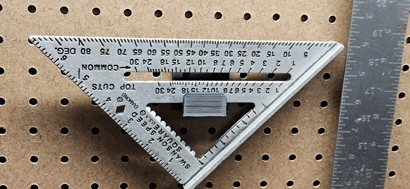 Móc treo thước ê-ke speed square cho pegboard - Image 3