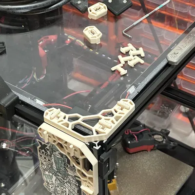 Kẹp góc vỏ máy Annex modified 2020 (Enclosure clip)